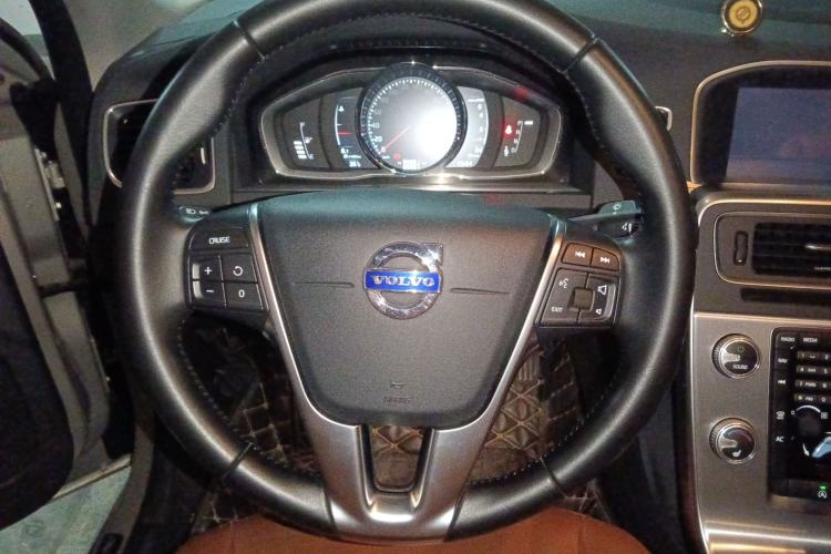 Used Volvo S60 2017 S60L T4 Smart Range Edition
