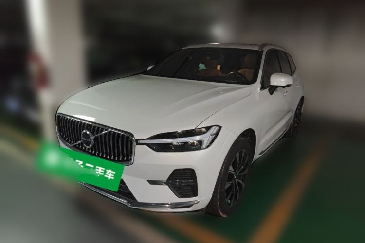Used Volvo XC60 2022 B5 4x4 Smart Luxury Edition