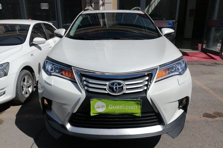 Used Toyota RAV4 2015 2.0L CVT Two-Wheel Drive Fashion Edition Front