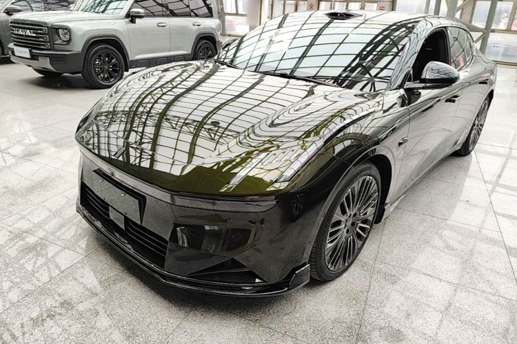 Used Lynk & Co 10 EM-P 2025 Model 240 All-Wheel Drive Ultra—Sport Edition