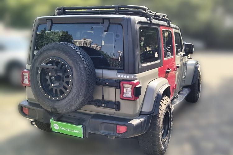 Used Jeep Wrangler 2019 2.0T Sahara Four-Door Version China VI Emission Standard