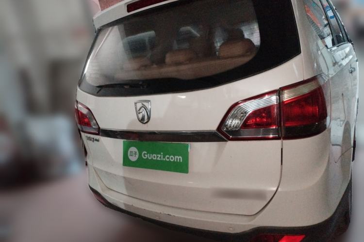 Used Baojun 730 2014 1.5L manual Comfort ESP version 7 seats