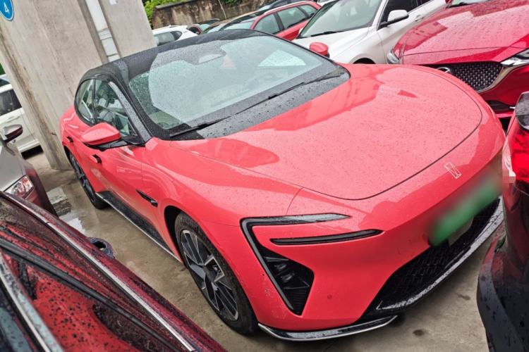 Used Avatr 06 2025 Pro Range-Extended Edition Front Right 45 Deg