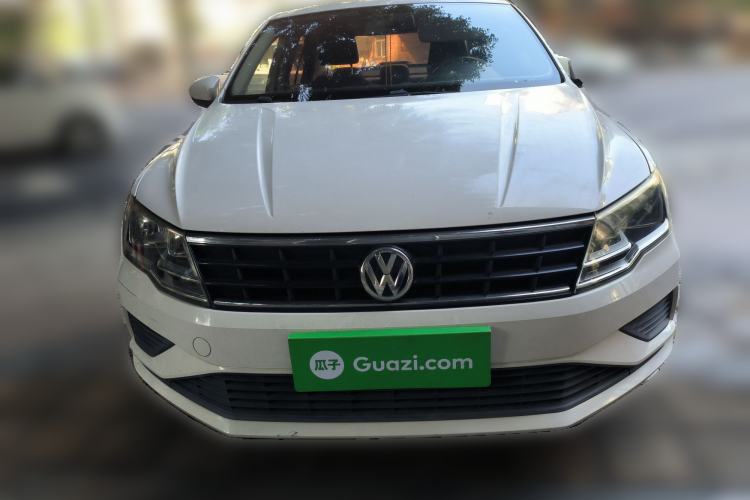 Used Volkswagen Jetta 2017 1.5L Manual Fashion Edition