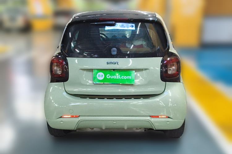 Used smart fortwo 2018 0.9T 66 kW Hardtop Sharp Edition China V Exterior 4