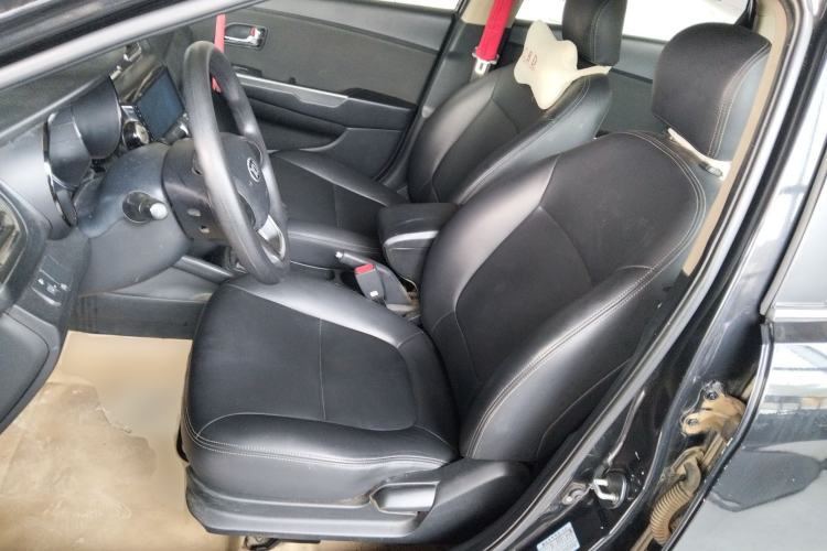 Used Kia K2 2012 Sedan 1.4L MT GLS Commemorative Edition