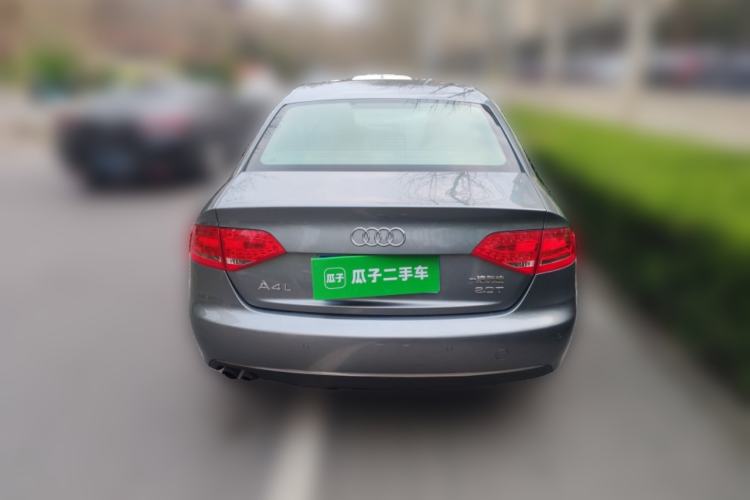 Used Audi A4L 2012 2.0 TFSI automatic Comfort trim level