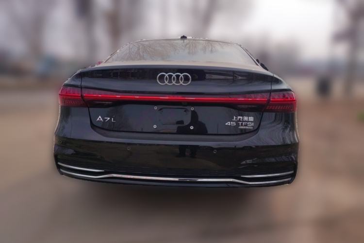 Used Audi A7L 2024 45TFSI S-line Dream-Building Edition Flow Crystal Package
