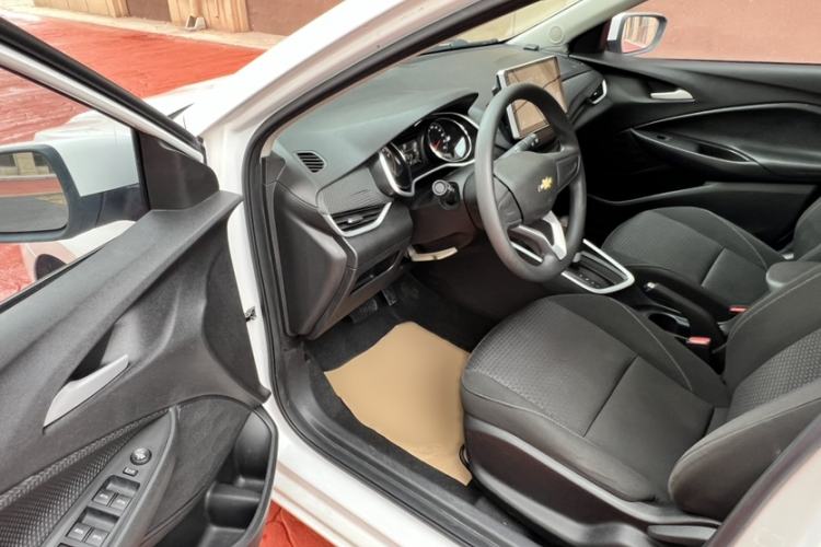 Used Chevrolet Cavalier 2020 325T Automatic Enjoyment Edition
