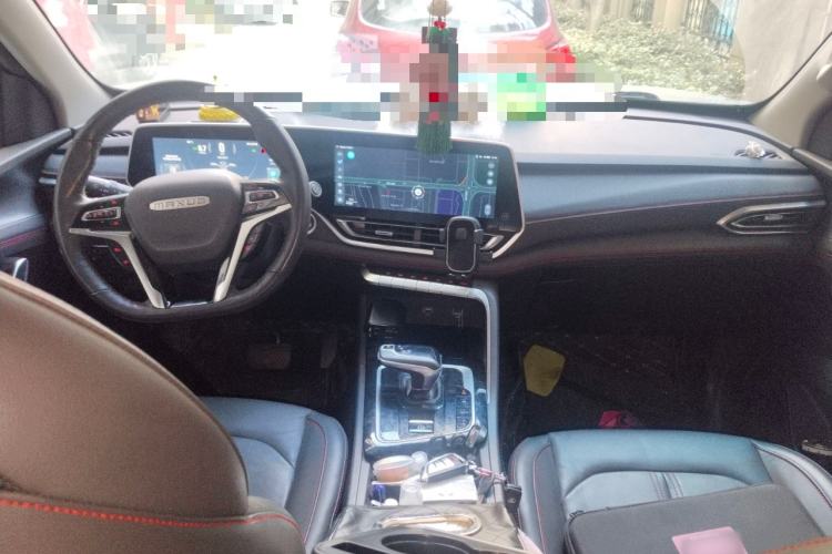 Used SAIC MAXUS T90 RV 2022 2.0T Explorer T90 All-Terrain Green Center Console