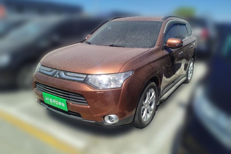 Used Mitsubishi Outlander 2013 2.4L 4x4 Luxury Navigation Edition 5 Seats