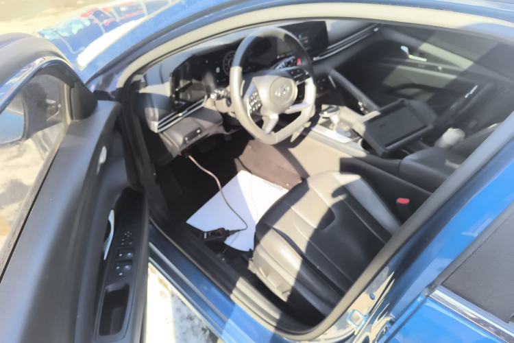 Used Hyundai Elantra 2022 1.5L CVT LUX Prestige Edition
