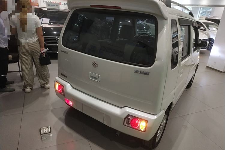 Used Suzuki Wagon R 2015 1.0L Manual Comfort Model
