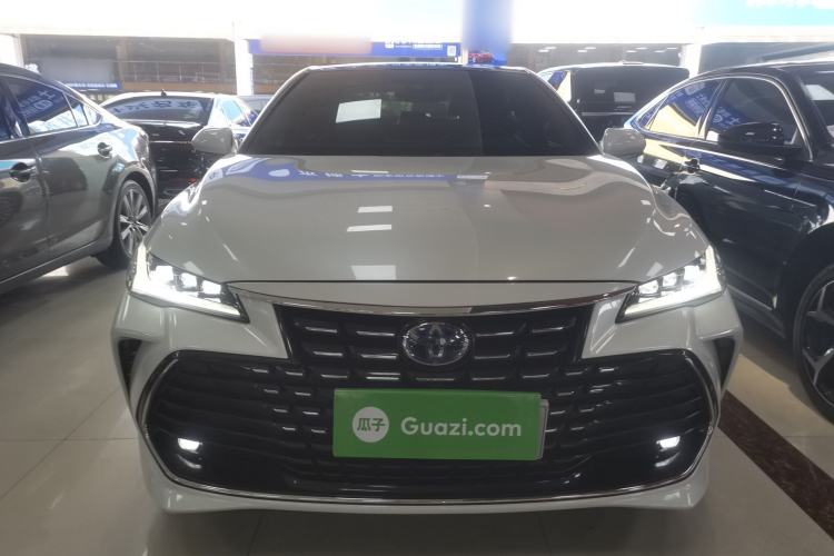 Used Toyota Avalon 2023 Dual-Motor 2.5L XLE Prestige Edition
