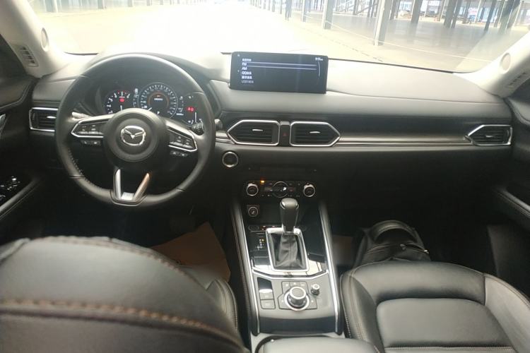 Used Mazda CX-5 2022 2.5L Automatic Two-Wheel Drive ZhiZun Version Center Console