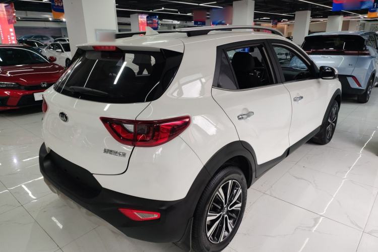 Used Kia kx1 Stonic 2021 1.4L CVT Fun Edition
