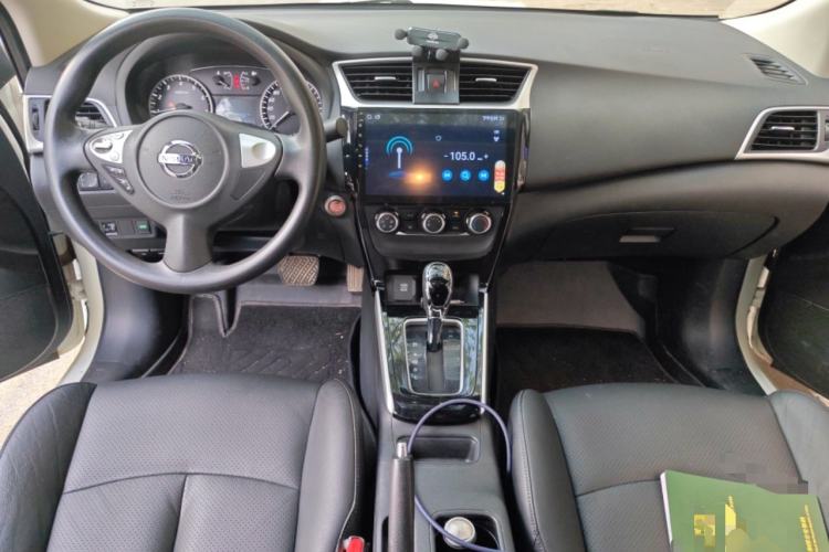 Used Nissan Sylphy 2016 1.6XV CVT Smart Enjoyment Version Center Console