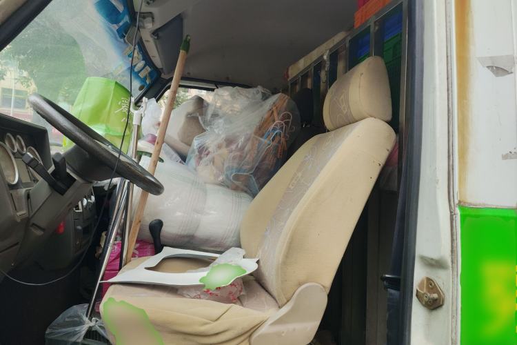 Used Iveco Daily 2014 2.5T-A35 NJ6484ACM47Z4