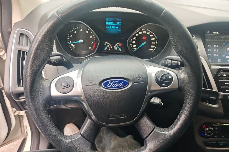 Used Ford Focus 2012 Hatchback 1.6L Automatic Fashion Edition
