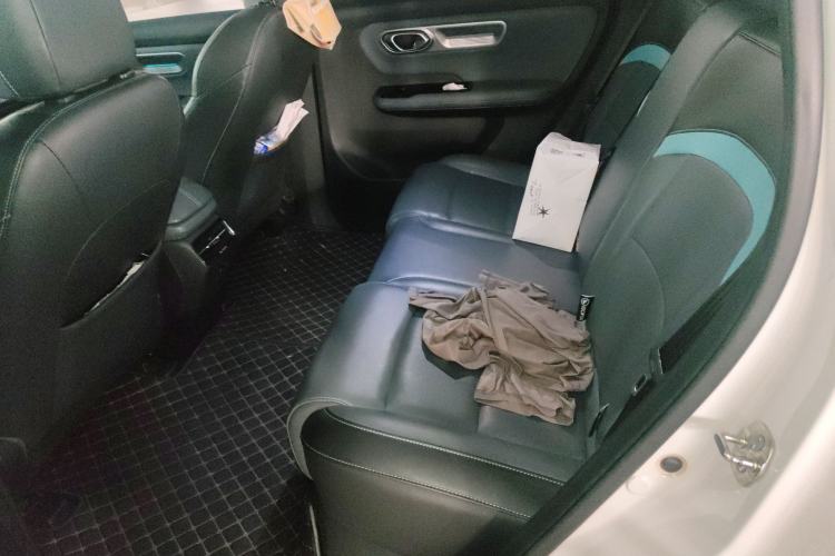 Used AION Y 2022 Plus 70 Smart Edition Left Rear Seat