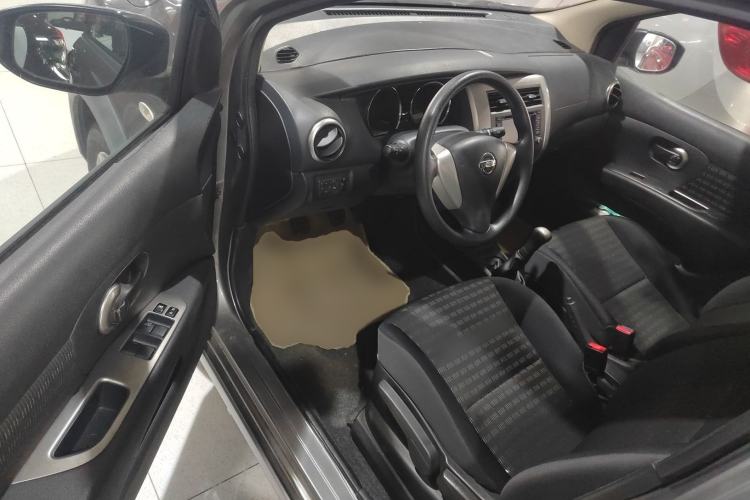 Used Nissan Livina 2013 Jingrui 1.6XL Manual Comfort Edition