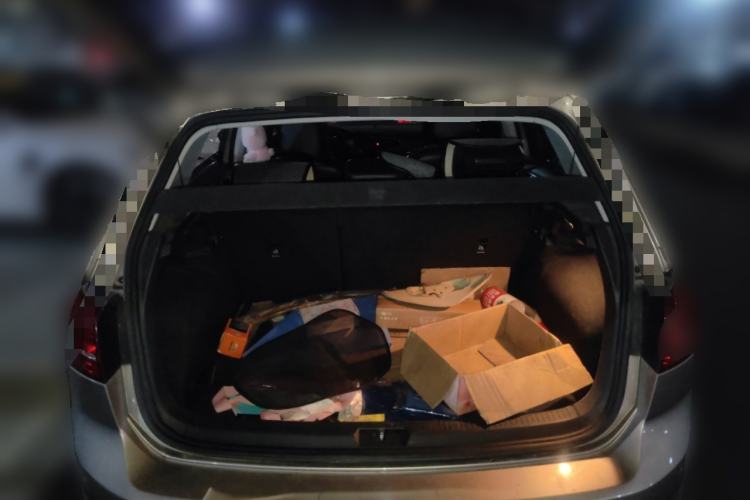 Used Volkswagen Golf 2016 230TSI Automatic Luxury Version Trunk