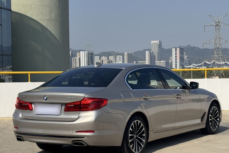 Used BMW 5 Series 2019 Facelifted 525Li Luxury Package
