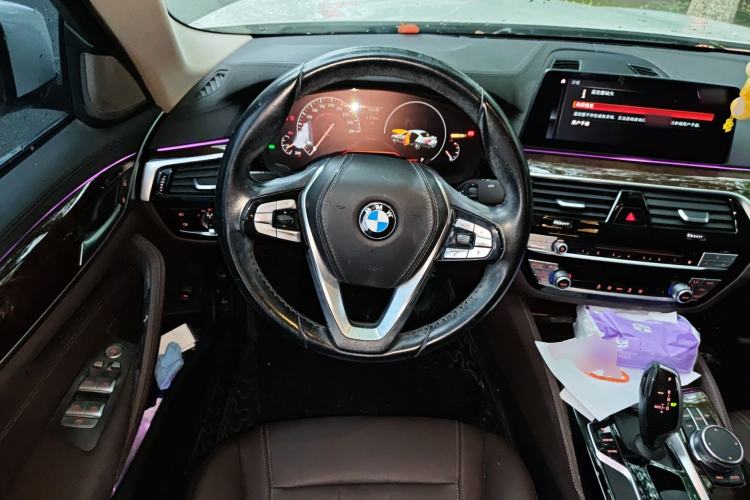 Used BMW 5 Series 2019 525Li Luxury Package Steering Wheel