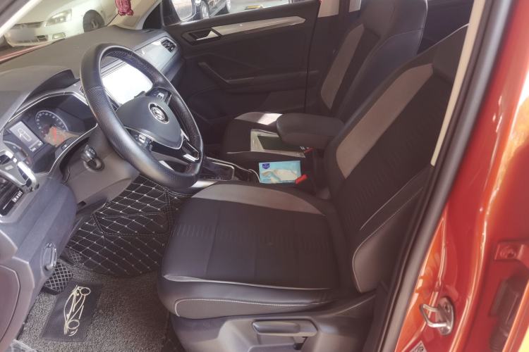 Used Volkswagen T-ROC 2018 230TSI DSG Two-Wheel Drive Advanced Version China V Standard
