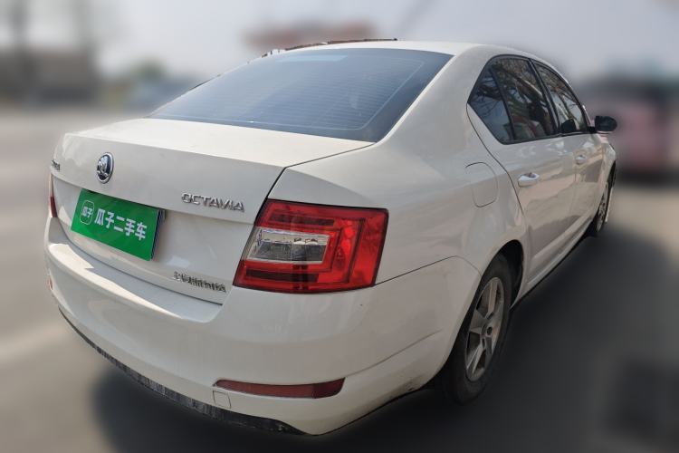 Used Skoda Octavia 2017 Classic Model 1.6L Manual Standard Edition
