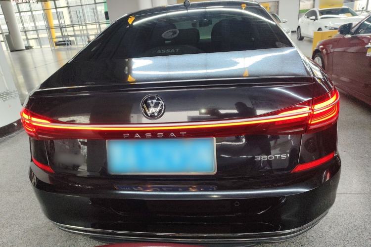 Used Volkswagen Passat 2024 380TSI Dragon Edition
