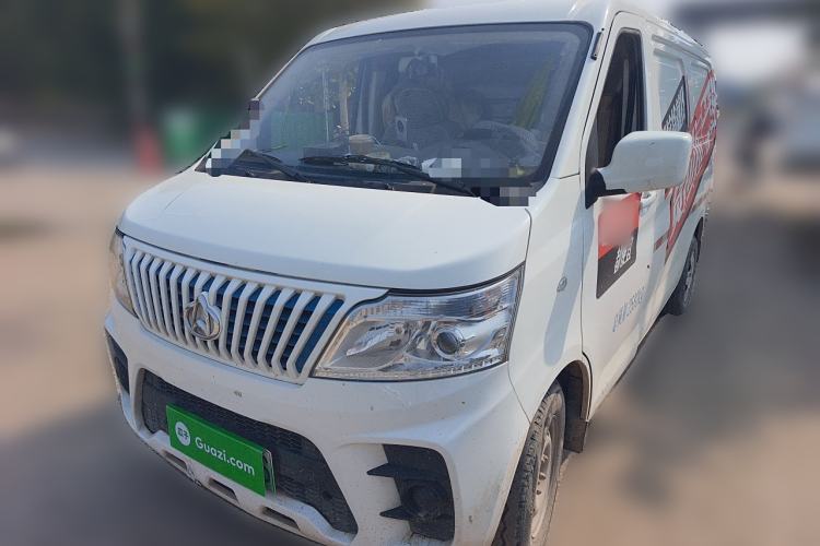 Used Chana Ruixing EM60 2022 All-Electric Van 4498 mm Long Flat Roof Double-Swing Doors 2 Seats 60 kW 41.86 kWh
