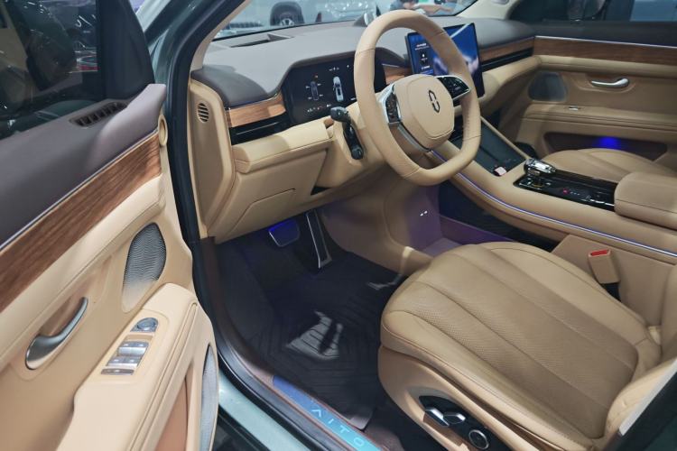 Used Hima AITO M7 2024 1.5T Intelligent Driving 4WD Max Edition 5 Seats
