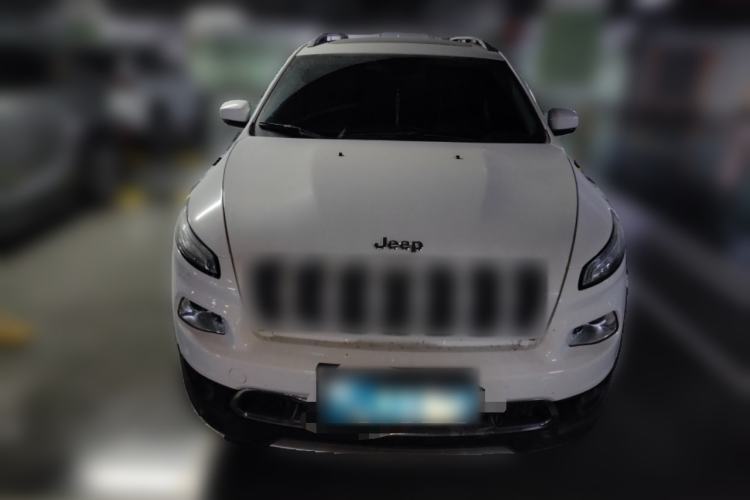 Used Jeep Cherokee 2017 2.0L Superior Edition
