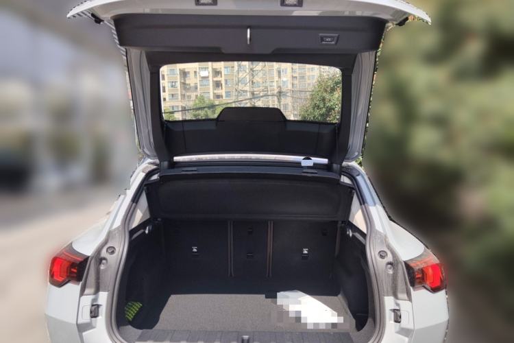 Used BMW X2 2024 sDrive25i M Sport Package Trunk