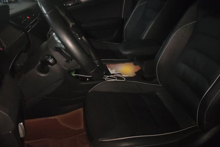 Used Volkswagen Tiguan L 2019 330TSI Automatic Two-Wheel Drive R-Line Flagship Model China VI Standard