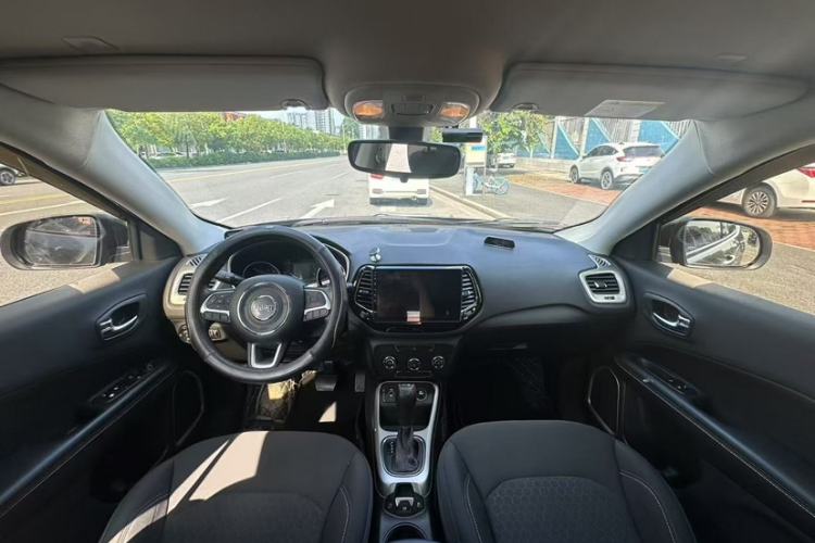 Used Jeep Compass 2017 200T Automatic Enjoyment Edition
