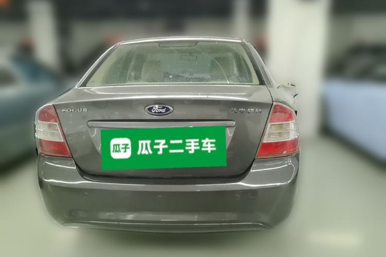 Used Ford Focus 2013 Sedan Classic 1.8L Automatic Fashion Edition