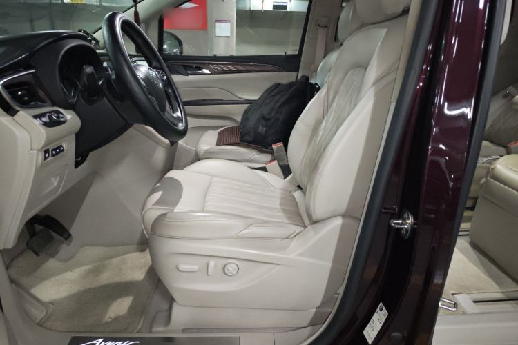 Used Buick GL8 2017 28T Avenir Avia National Emission Standard V
