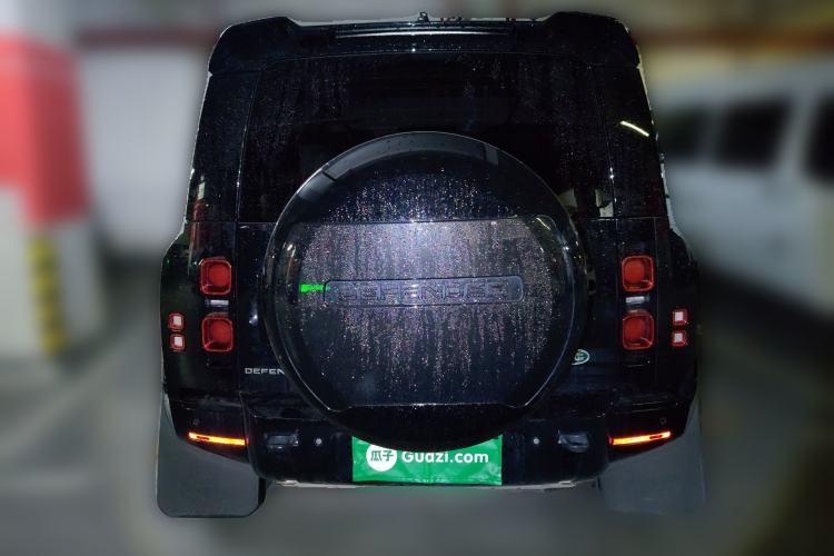 Used Land Rover Defender 2025 110 3.0T P400 X-Dynamic SE Rear