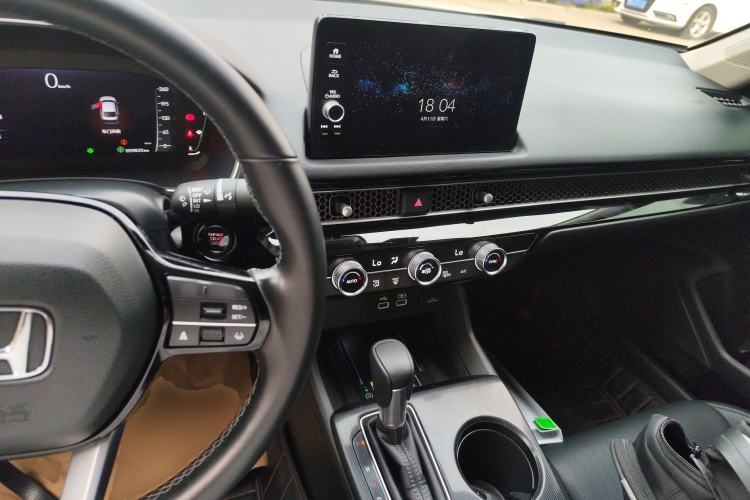 Used Honda Civic 2022 240TURBO CVT Dynamic Control Version Center Console