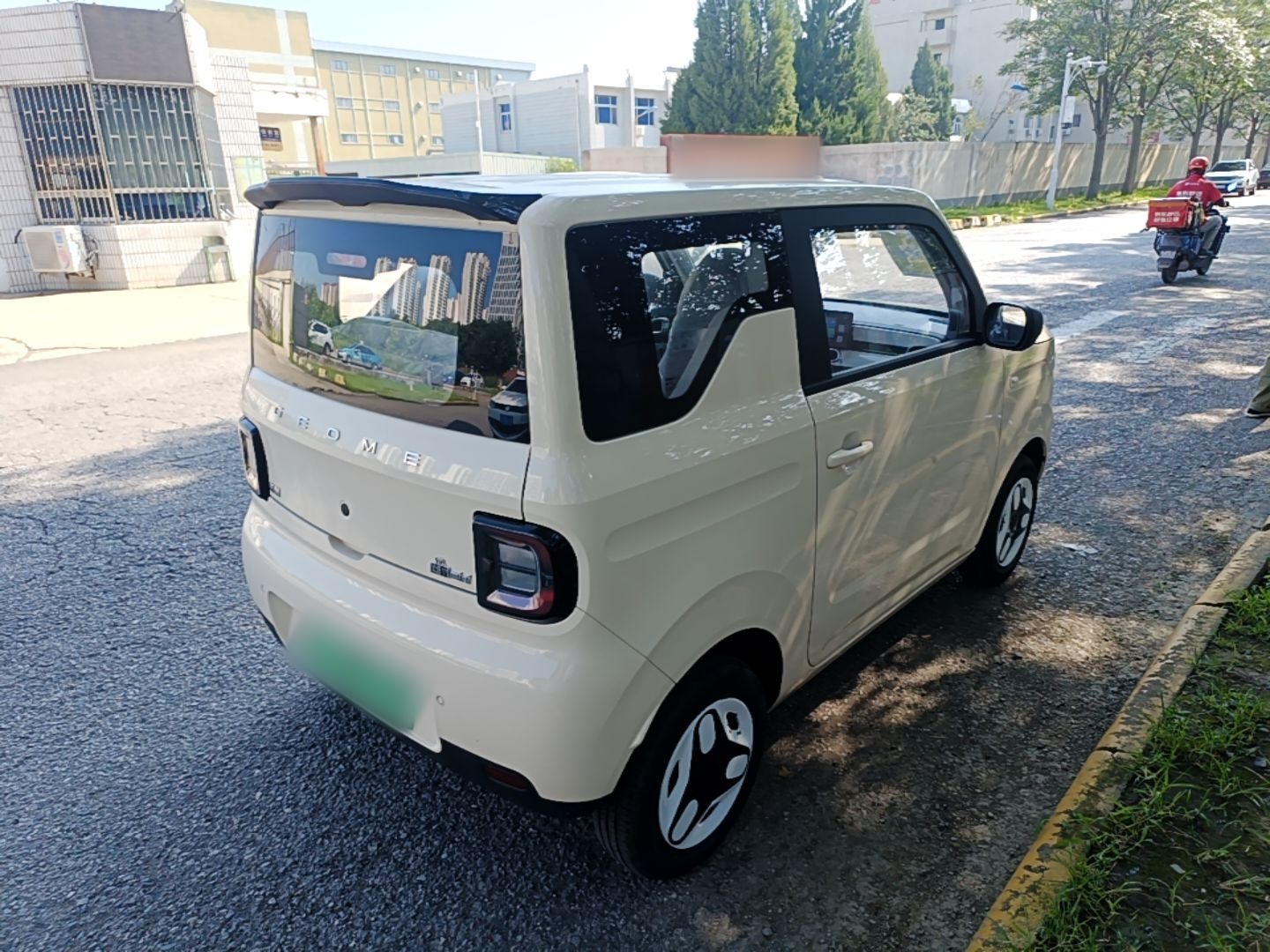 Geely Galaxy Panda 2025 210 km – Yuanqi Bear — снимка 6