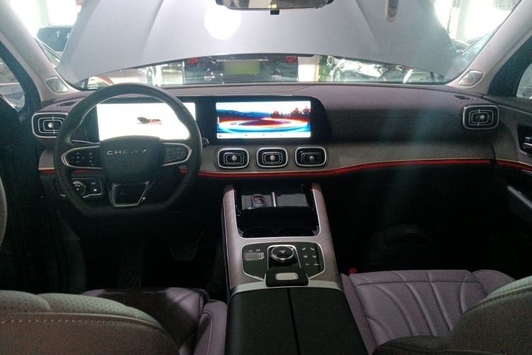 Used Chery Tiggo 9 C-DM 2025 1.5T 106KM Ultra-Comfort Edition 5 Seats Lithium-NMC Center Console