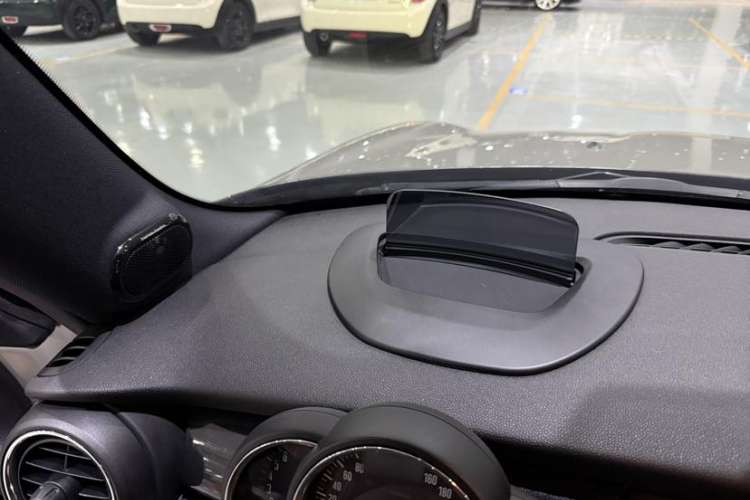 Used MINI MINI 2018 1.5T COOPER Racing Driver