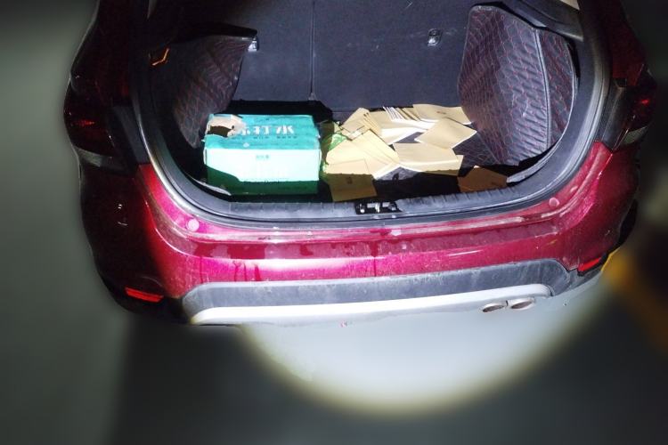 Used Kia KX Cross 2017 1.4L AT GLS Trunk