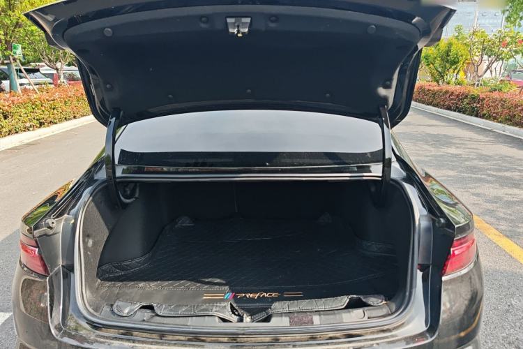 Used Geely Auto Preface 2023 2.0TD Prestige Version Trunk