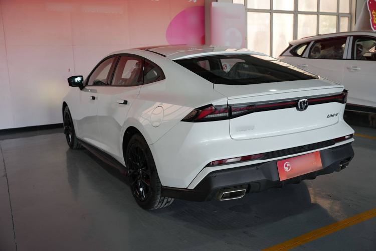 Used Changan UNI-V 2024 1.5T Prestige Edition