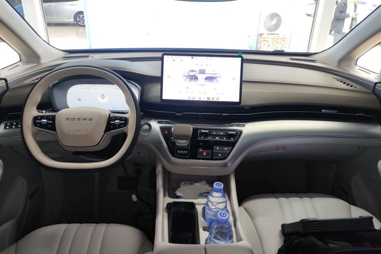 Used Roewe iMAX8 New Energy 2025 1.5T DMH Lu Zun Deluxe Edition Center Console