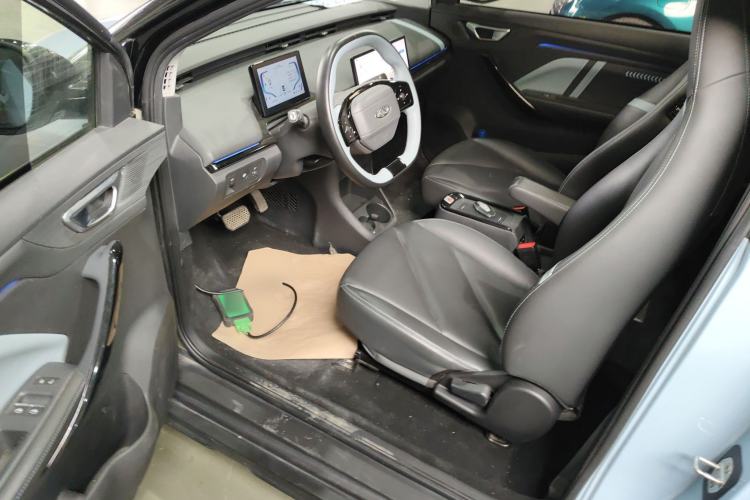 Used Chery New Energy Boundless Pro 2022 301km "Divine Beast" Version with Lithium Iron Phosphate Driver Seat