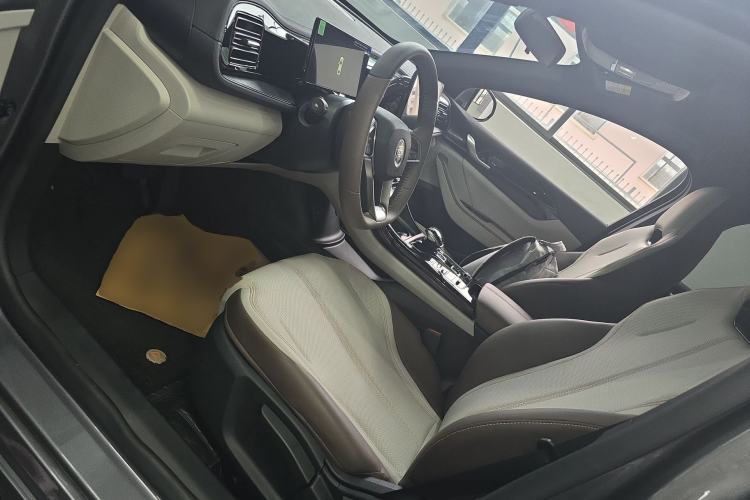 Used BYD Qin PLUS 2024 HONOR Edition DM-i 55KM Leading Model